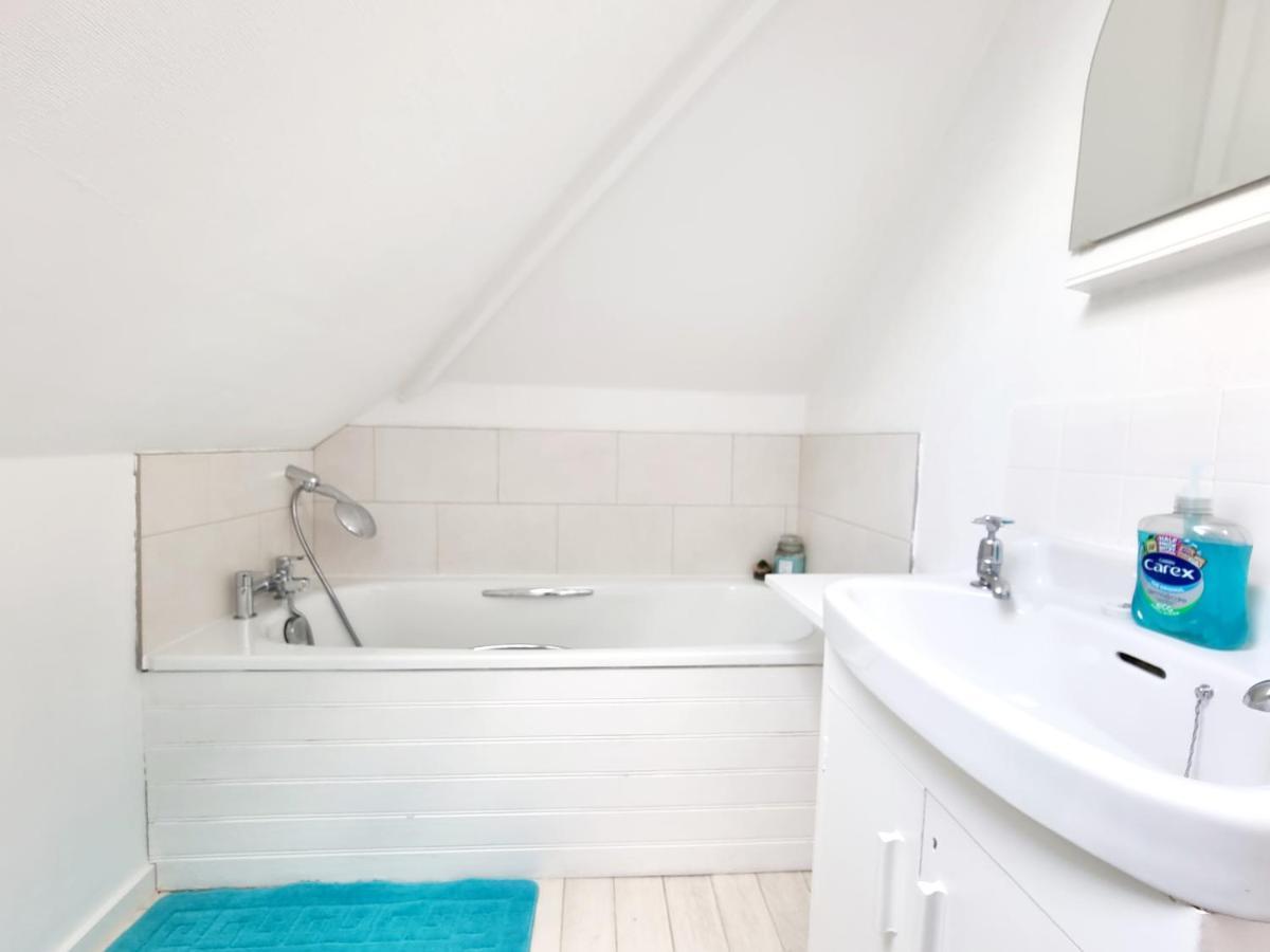 Three Bed Holiday Home In Инвернесс Экстерьер фото