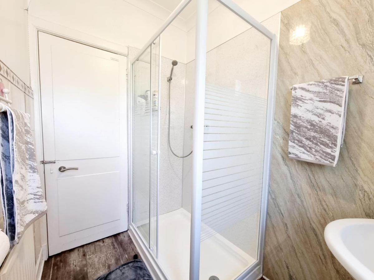 Three Bed Holiday Home In Инвернесс Экстерьер фото